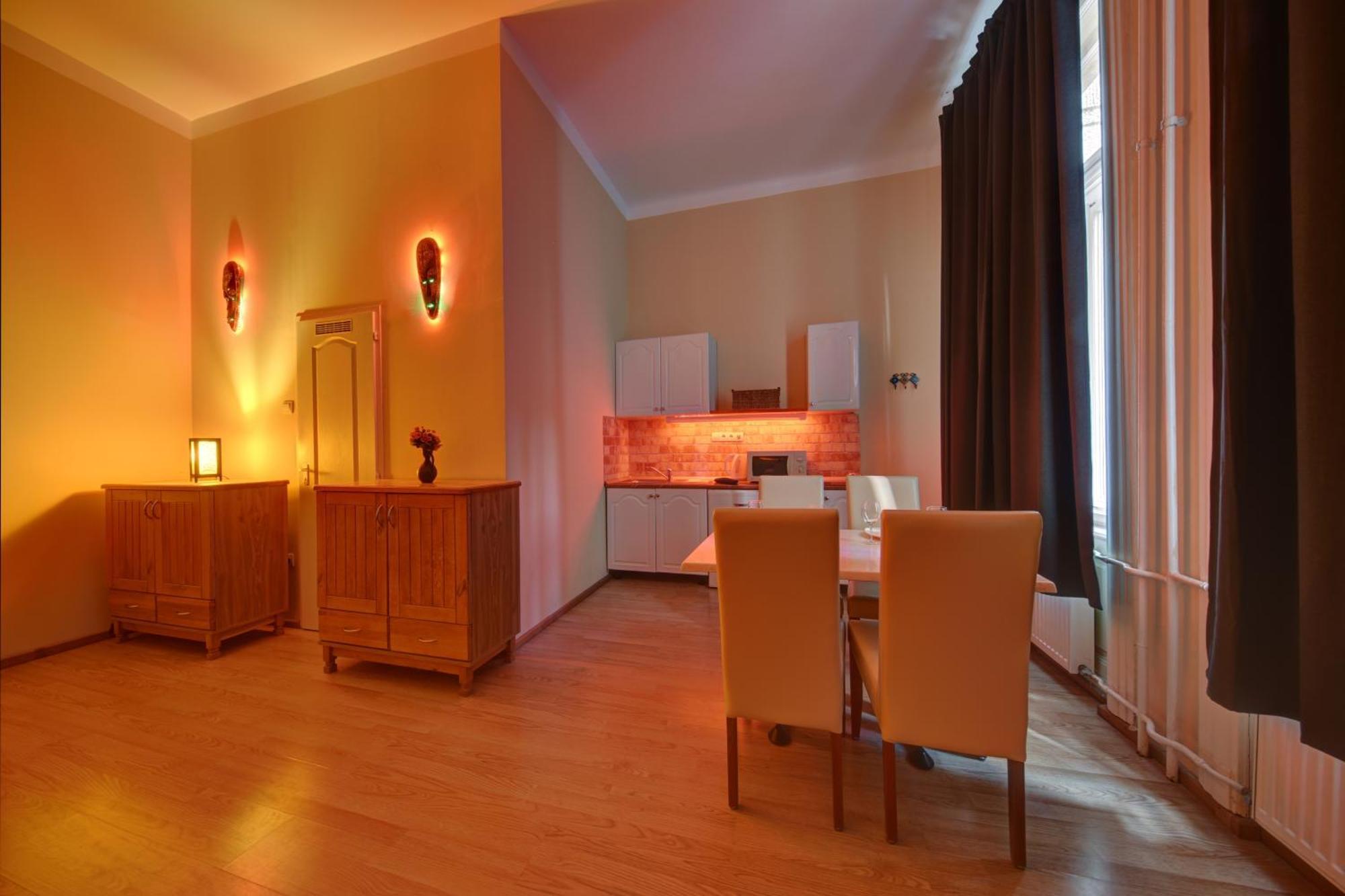 Central Walk Fashionstreet Apartmnts บูดาเปสต์ ภายนอก รูปภาพ