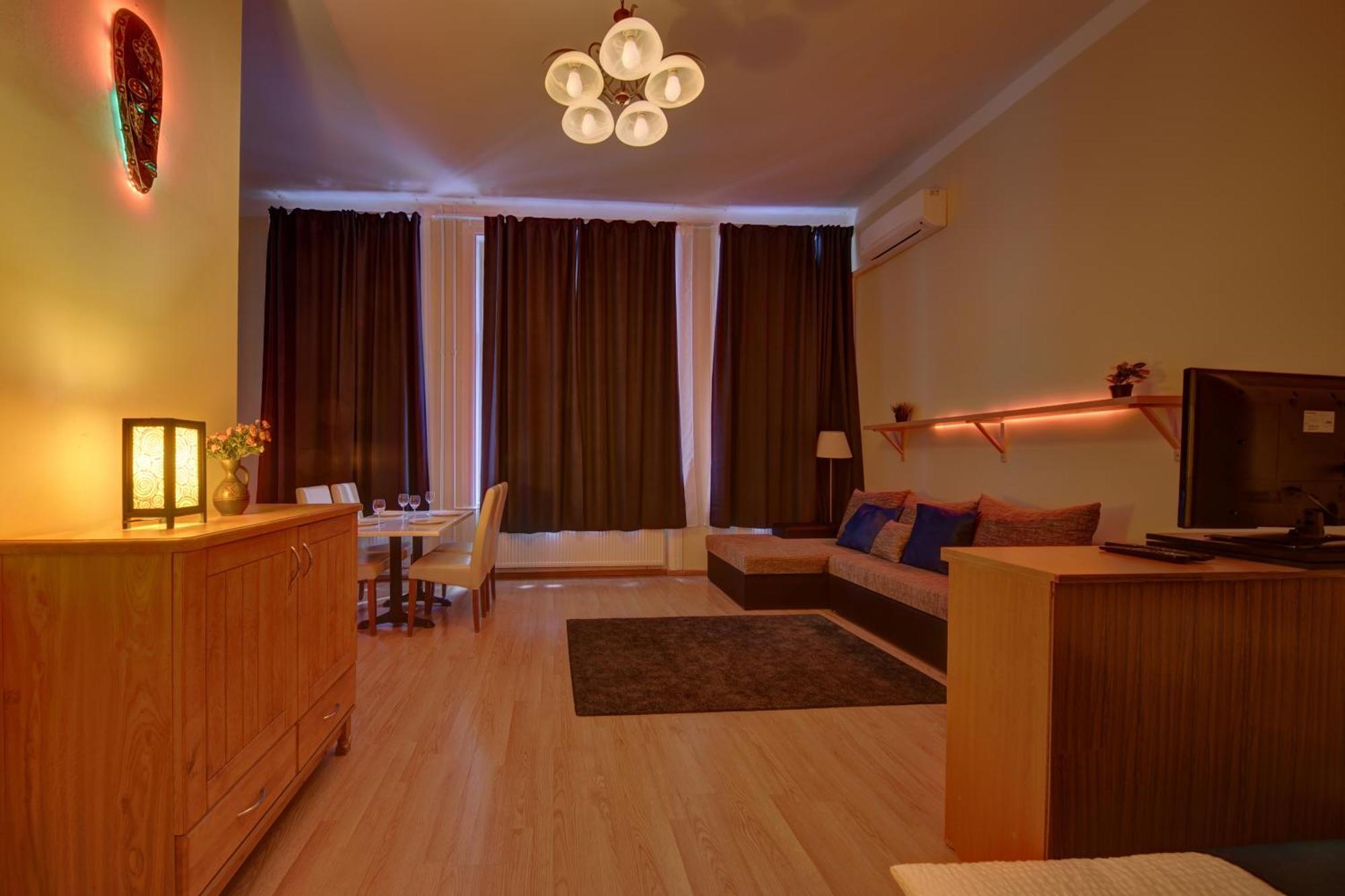 Central Walk Fashionstreet Apartmnts บูดาเปสต์ ภายนอก รูปภาพ